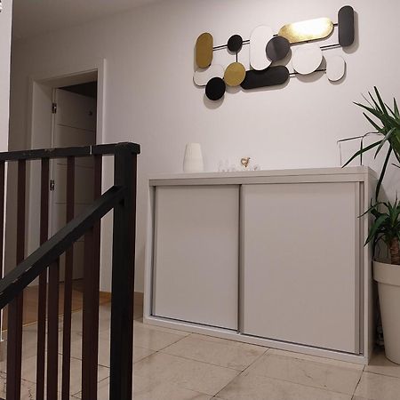 Apartments Rose Loboja Макарска Екстериор снимка