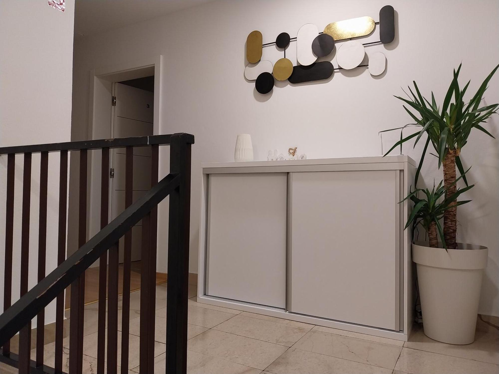 Apartments Rose Loboja Макарска Екстериор снимка