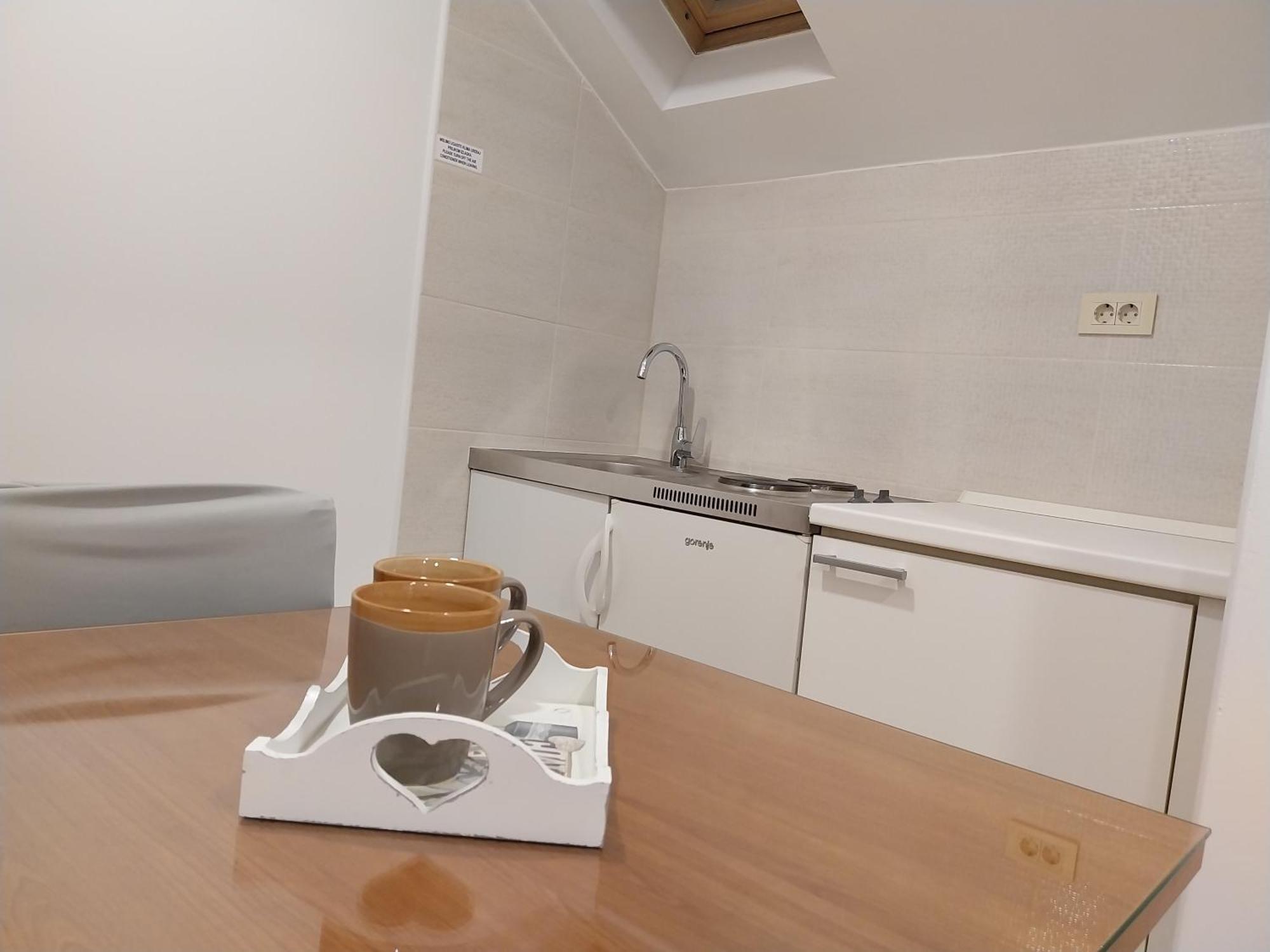 Apartments Rose Loboja Макарска Екстериор снимка